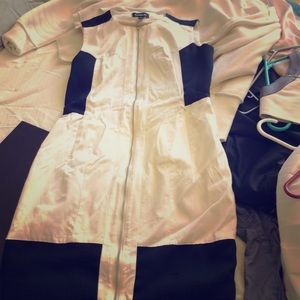 Bebe size small linen dress! Perfect for summer